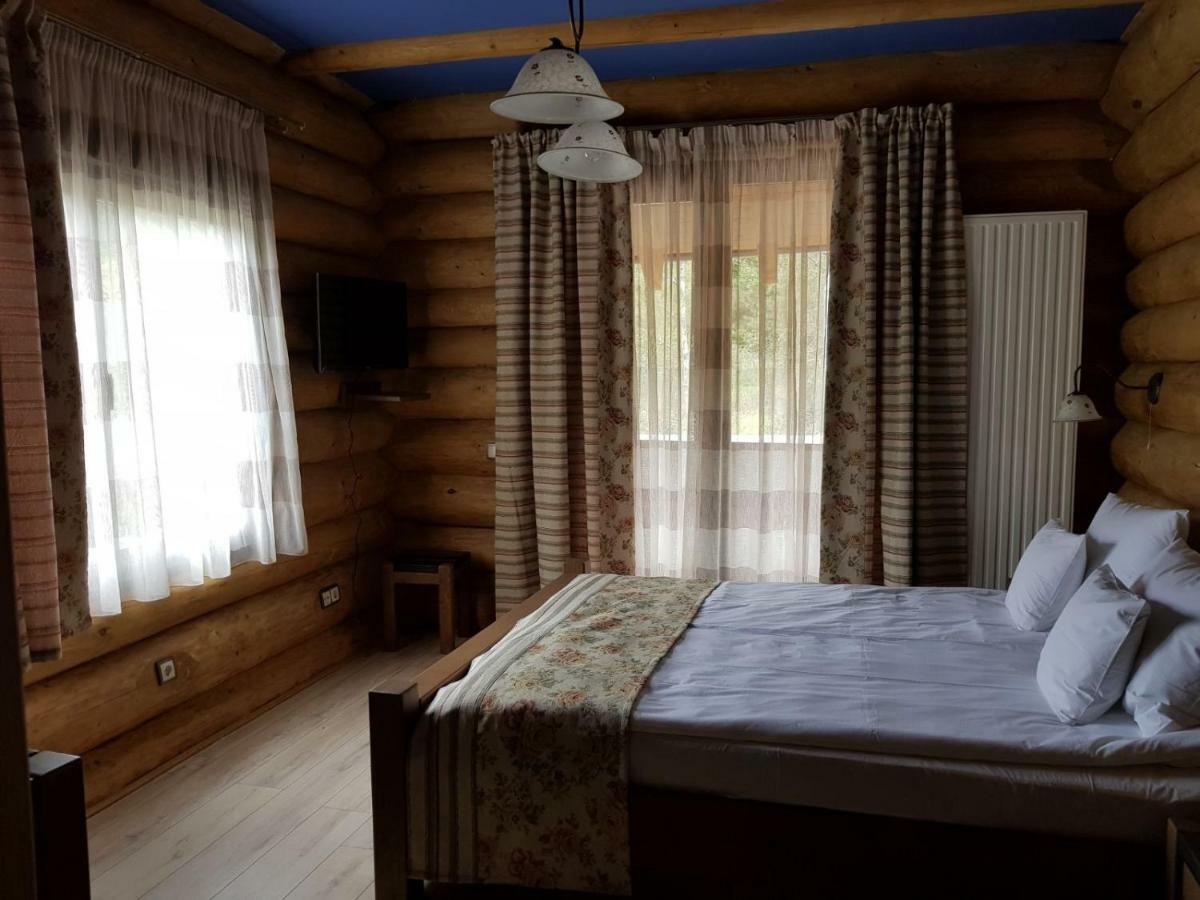 Casa Din Vale Hotel Sacuieu Ngoại thất bức ảnh